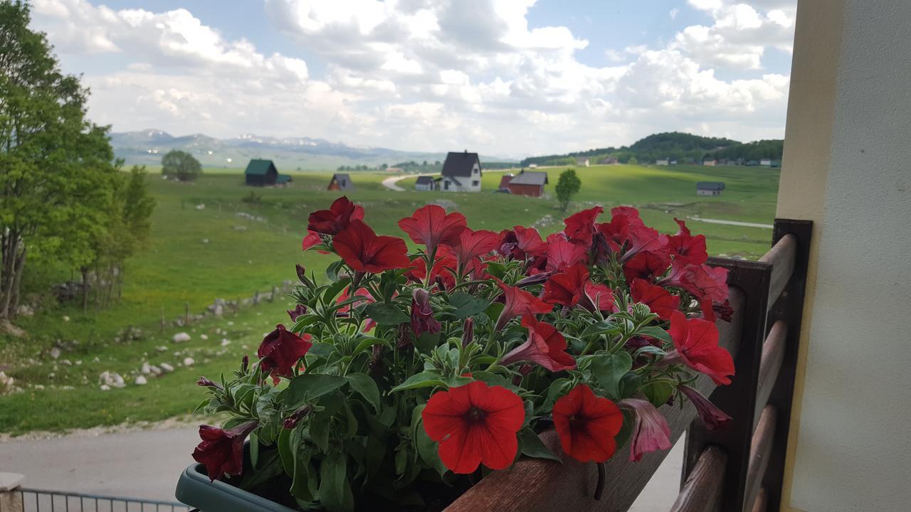 Guest House Tiha Noc 자블야크 외부 사진